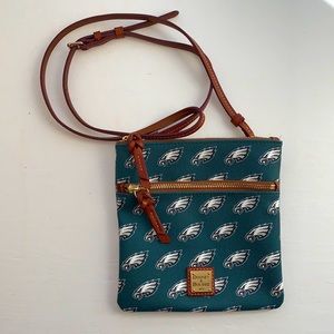NFL Eagles Dooney & Bourke Zip Crossbody Purse